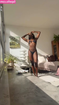 Clara Moneke [ clara-moneke ] - Did you miss the Booty?