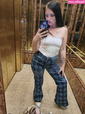 Brii Belfort [ brii-belfort ] - Extended video: taking full advantage of the hotel's balcony 🥰