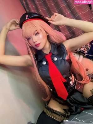 tin_coser [ tin-coser ] - I made way to much pictures about trimming my arm pit hair ;p