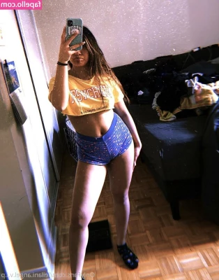 leilaniangelvip - Your vampire girlfriend is at your front door   Do you invite her in