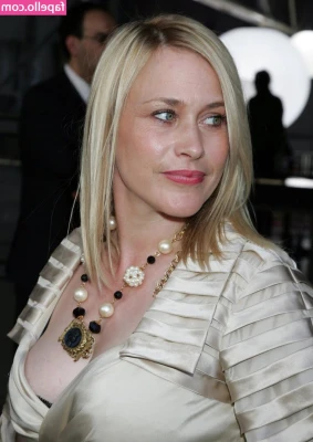 Patricia Arquette [ patricia-arquette ] - Can I be your treat for the day? Dm me come be daddy 🥵