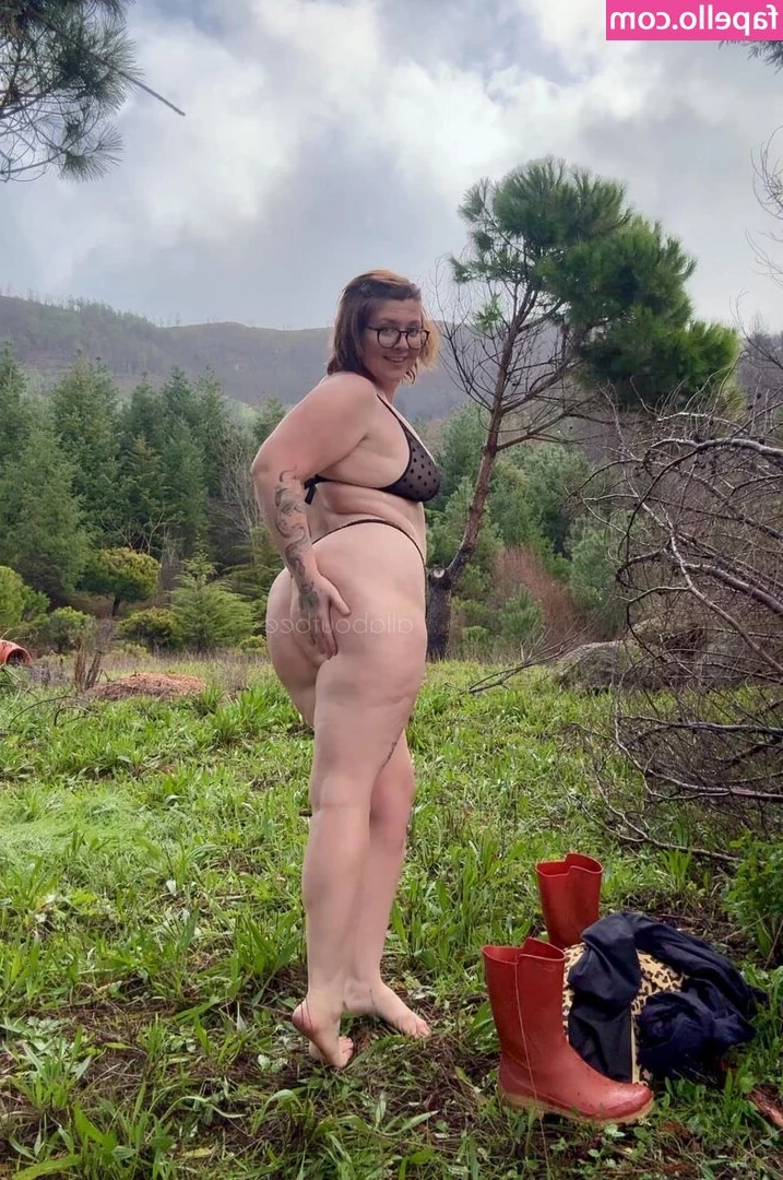 Allaboutbee - Happy Sunday Bumday  For uncensored material Dm me for deets