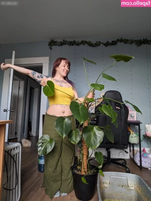 tinytoni [ tinytoni-1 ] - It feels so good to stretch my tight ass   You want to try it