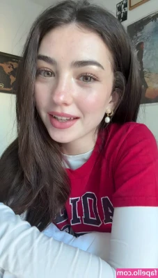 Lyzzahh [ lyzzahh-1 ] - Would you choose me over your wife 😈