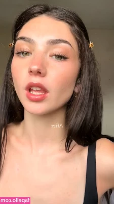 Lyzzahh [ lyzzahh-1 ] - 17 days until Christmas