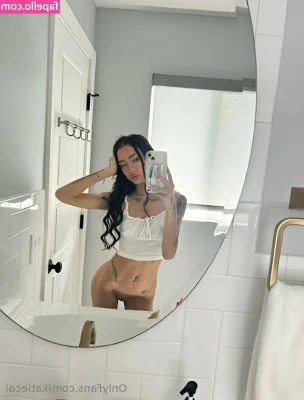katiecai - So fucking hornyyyyy