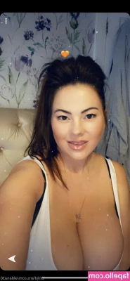 Rachel Aldana [ rachel-aldana-2 ] - Wanna come get a taste?