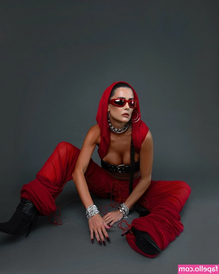 Deborah Secco [ deborah-secco ] - Xoxox naughty girl