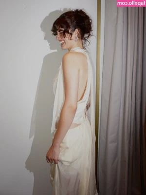 Asha Banks [ asha-banks ] - Bright Content Set