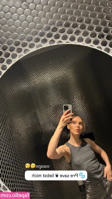 Lina Larissa Strahl [ lina-larissa-strahl ] - Tell me I’m pretty...with tips 🥵