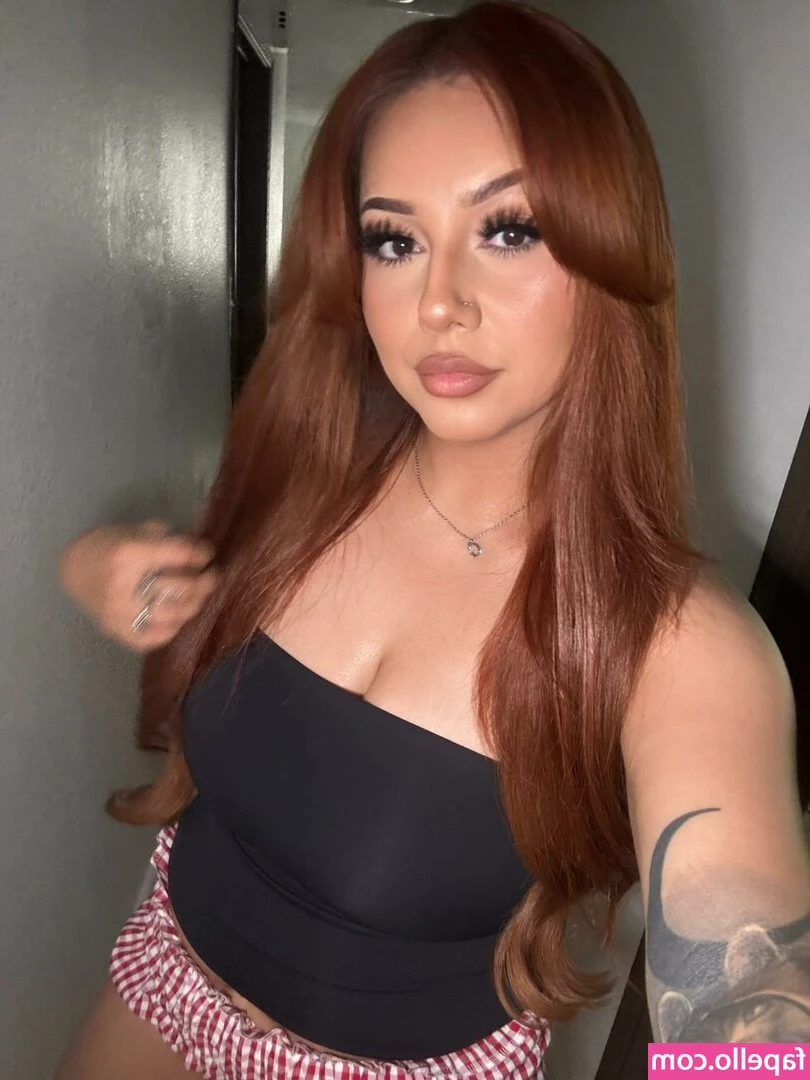 airiamoxo - Your dick gets so hard when I tease you doesn't it 😈