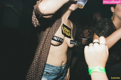 Flagras Carnaval [ flagras-carnaval ] - I was going to record and I couldn't stand the urge 🤣💦