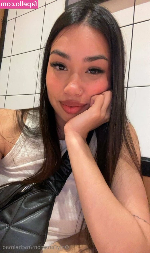 rachelmao - Good morning babes!!   Quick poll- how do you feel about me sharing