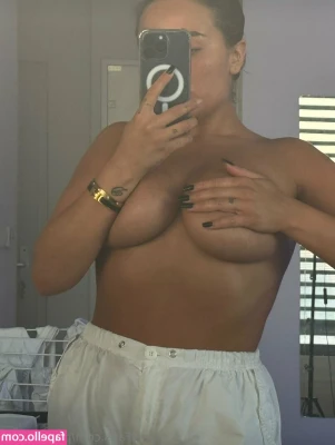 Ema Ferusova [ ema-ferusova ] - Worship the booty or else! 🍑