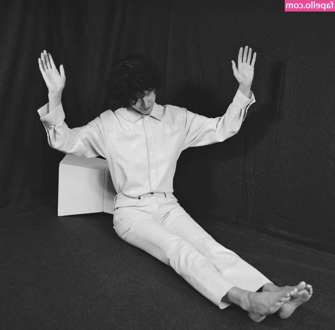 Shalom Harlow [ shalom-harlow ] - I lost some weight and i feel kinda selfconscious about It but i dont