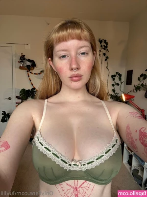 Luvliii - Cant wait to get these pierced again ❤️‍🔥