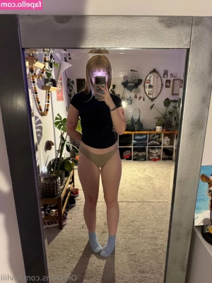 Luvliii - I still play with makeup sometimes