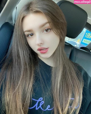 Elina Karimova [ elina-karimova ] - When I upload Pics, You usually have to SCROLL! <3   Just FYI ;)