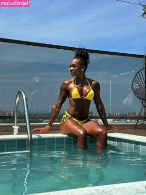 Patrícia Ramos [ patricia-ramos ] - BTS post shoot with Alexa Grey