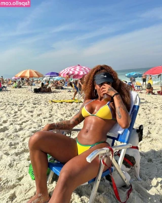 Patrícia Ramos [ patricia-ramos ] - Would you eat my ass or fuck me??