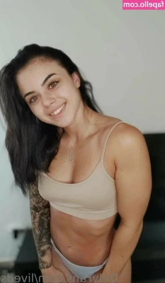 Daniella Shutov [ daniella-shutov ] - ANAL 😊 with @thiccdiccc   Do YOU prefer the Doggy or the