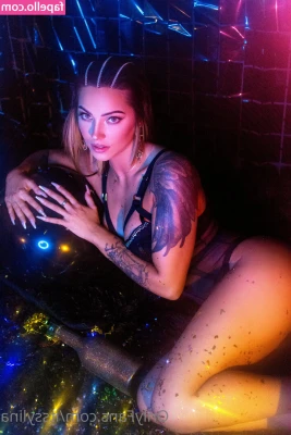Sylina Ruiz [ sylina-ruiz ] - would u spank me? 😈