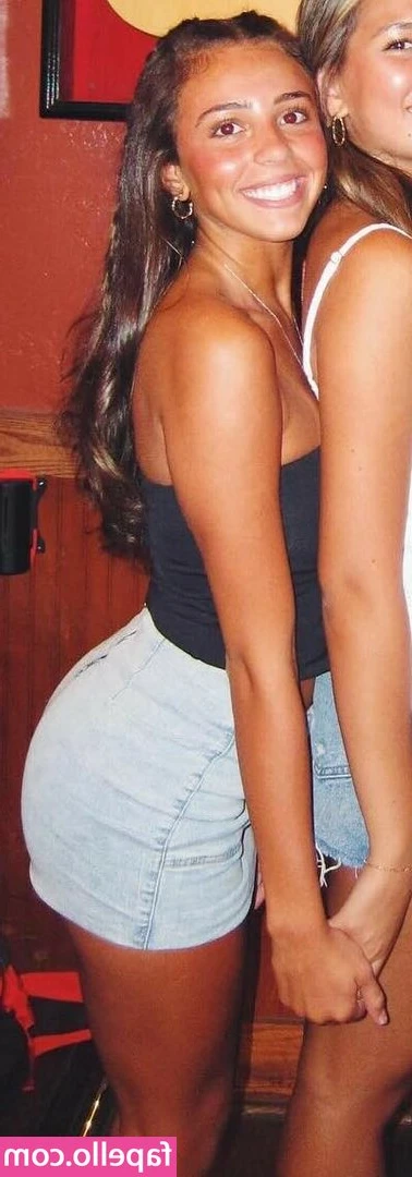Sophia Caroli [ sophia-caroli ] - Let me give you the best night of your life ! 😈