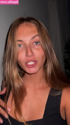 Arianna - Happy Friday you gorgeous lot, it’s going to be a good one, me and
