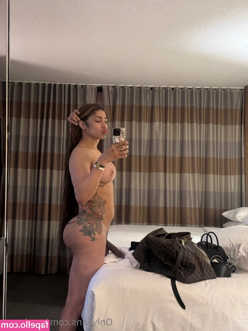 Candyxxx - Come take a seat with daddy