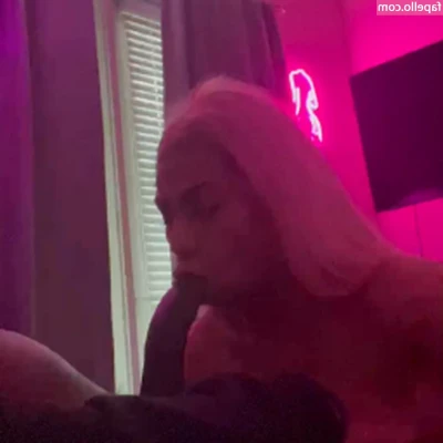 Candyxxx - Saw this game and wanted to try 😈 𝐆𝐔𝐄𝐒𝐒 𝐌𝐘
