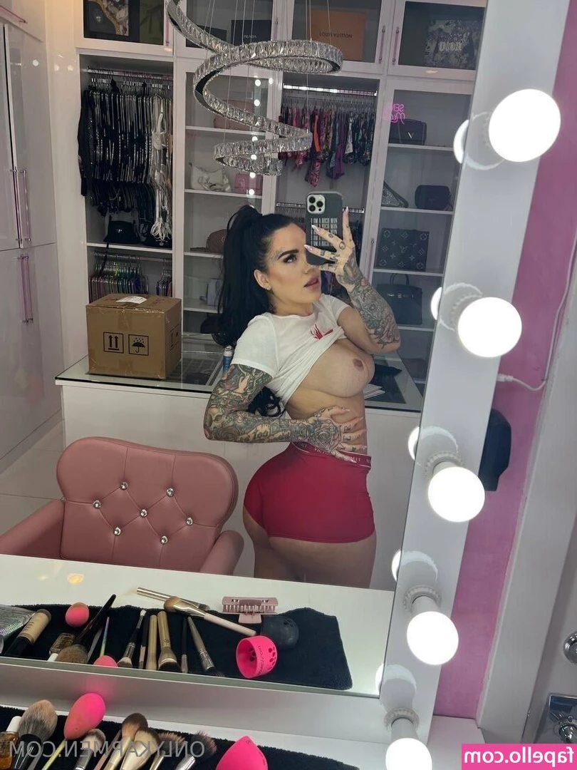 karmenkarma [ karmenkarma-5 ] - Titty Tuesday