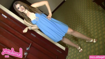 Tiffany Crystal [ tiffany-crystal ] - I really do love this light on me! What do you think?