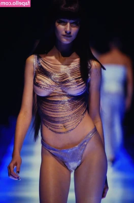 Gisele Bündchen [ gisele-bundchen ] - Since it's Ass Wednesday I figured the people that voted for 'Butt'