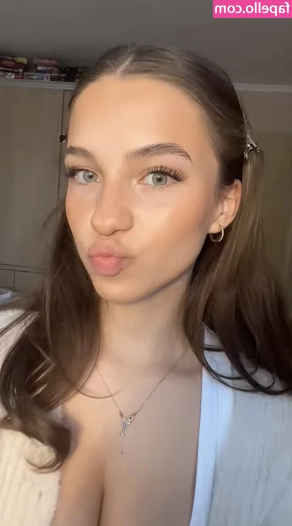 Sofia Pop [ sofia-pop ] - wanna be loved in the most softest & genuine way right now🥵
