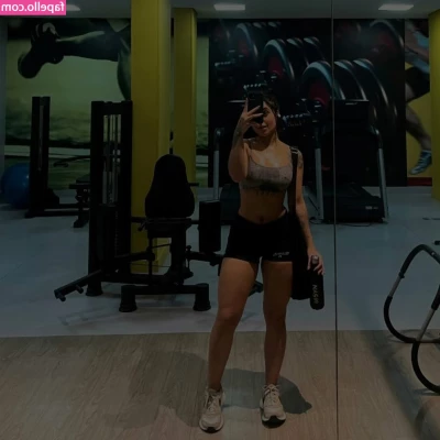 Bruna Cristina [ bruna-cristina ] - 🍻 Hope everyone is having a great FUCKING weekend 🍻 I know my