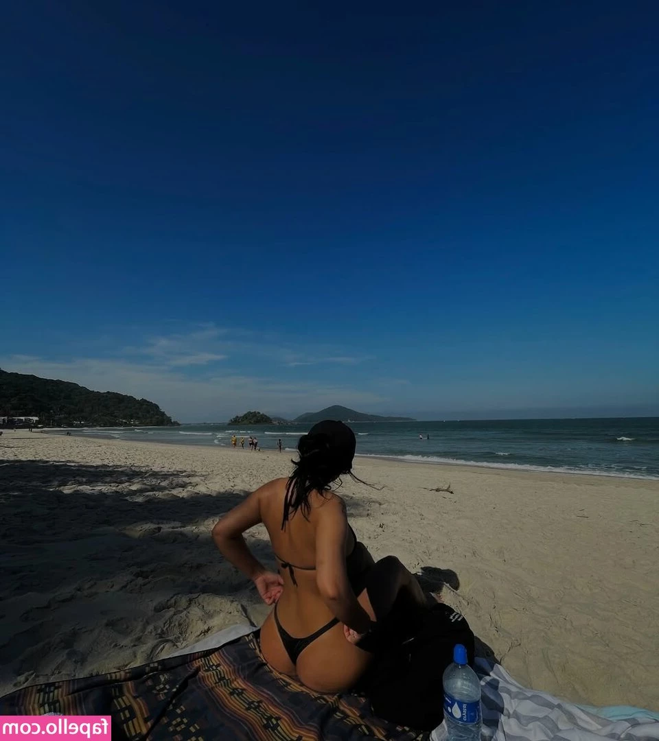Bruna Cristina [ bruna-cristina ] - Wishing this dildo was your big cock
