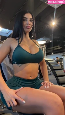 Lisa del Piero [ lisa-del-piero-1 ] - Want some More 🎂?