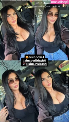 Lisa del Piero [ lisa-del-piero-1 ] - Oiling my body and flexing my upper body and abs! Enjoy!