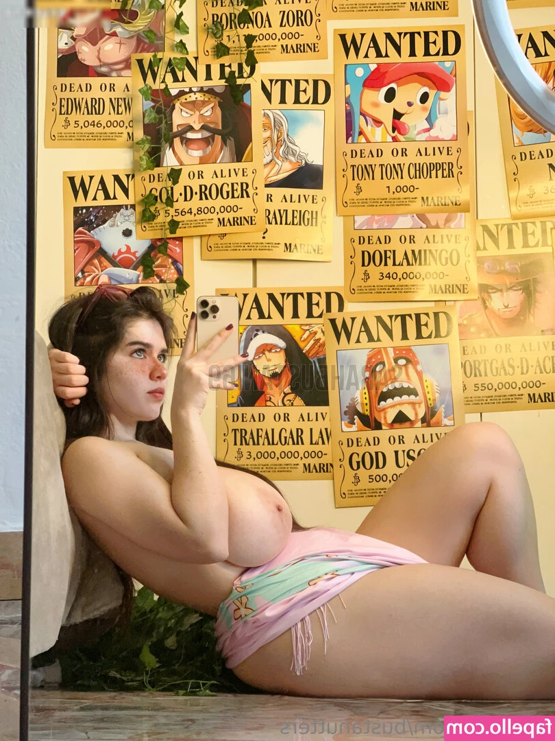 Sarah Bustani [ sarah-bustani-20 ] - Did a custom vid and thought I'd show off the cat girl side 🙀