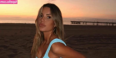 Iris Kendall [ iris-kendall ] - Guarda come tiro su le mutandine su per la..😋🙈