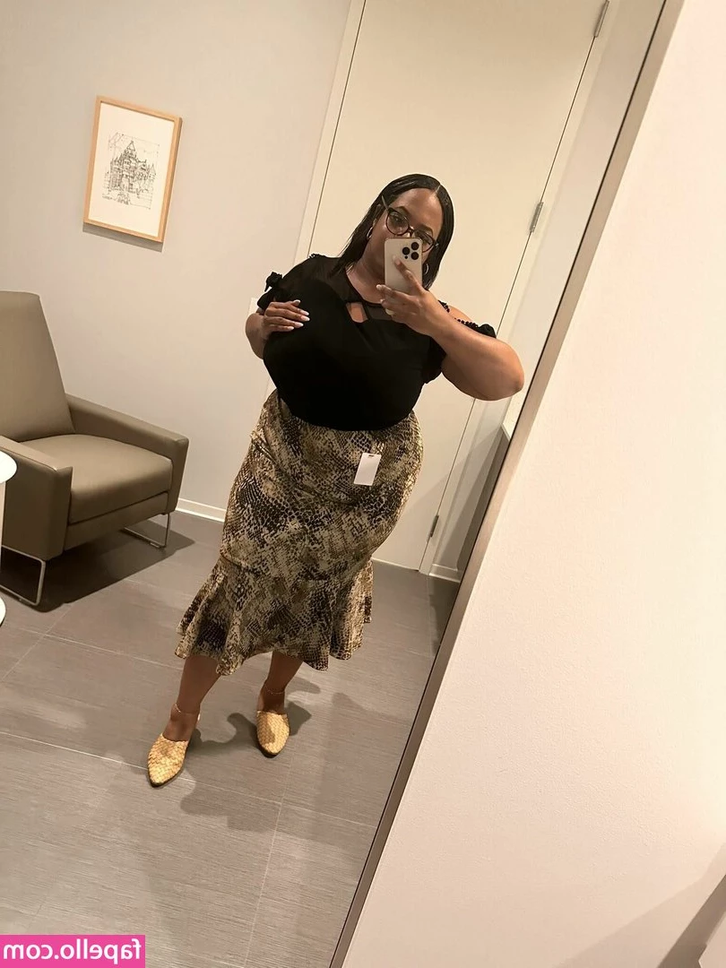 Naenaerealnasty - Anyone want some customs