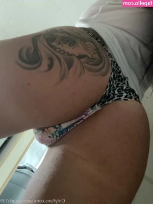 Sweetpeach - Do you want to see my Feeder shoot his load on me while I jiggle my
