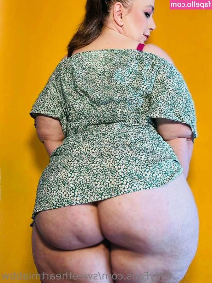 SweetheartMia - Luckily this dress is nice and stretchy hehe xXx