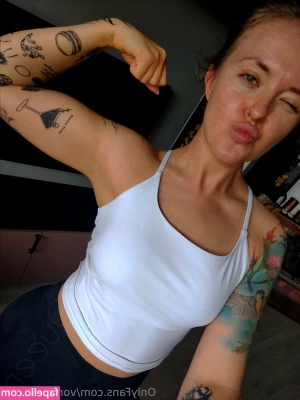 vonswequeen - Mi sono depilata la patatina e oggi farò nuovi contenuti per voi😜