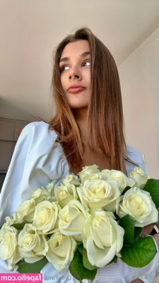 aliss.foxy [ aliss-foxy ] - Hello baby  I m yours
