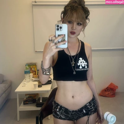 Ash-B - Be a good slut and do as I say  Get on your hands and knees and crawl