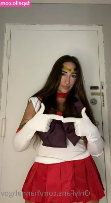 Hannah Helena [ hannah-helena ] - What do you think of my new eyebrows?
