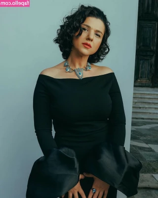 Khatia Buniatishvili [ khatia-buniatishvili ] - Anybody want to see the XXXX version of these photos