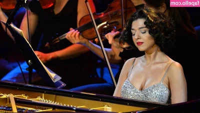 Khatia Buniatishvili [ khatia-buniatishvili ] - Since you guys like booty better