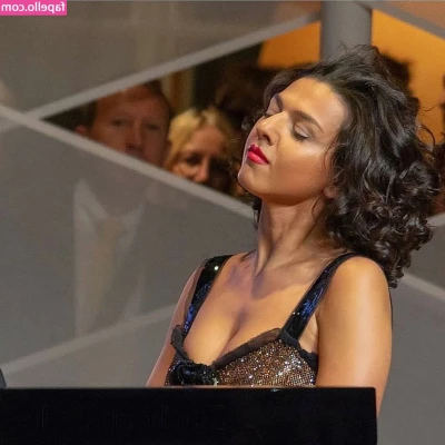 Khatia Buniatishvili [ khatia-buniatishvili ] - body